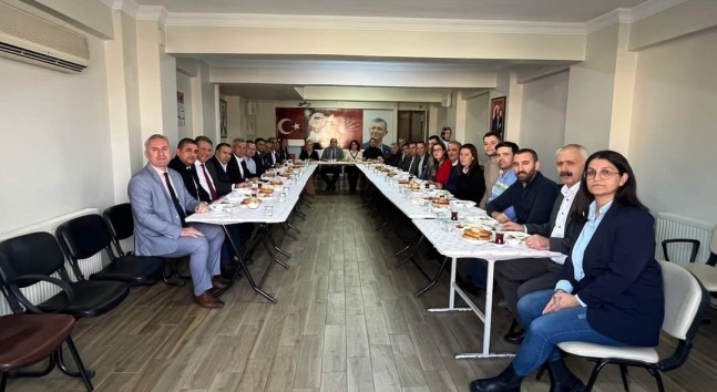 CHP Menemen İlçe Başkanlığından birlik beraberlik kahvaltısı